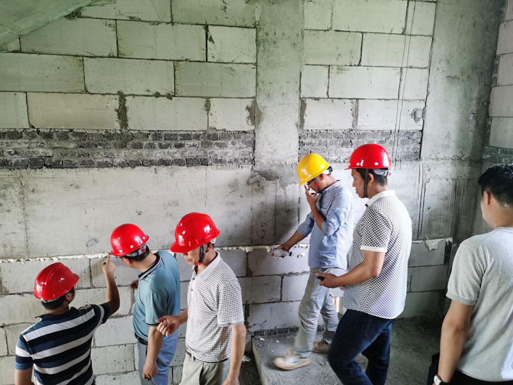 江南實驗小學2#教輔樓完成一、二層主體結(jié)構(gòu)驗收