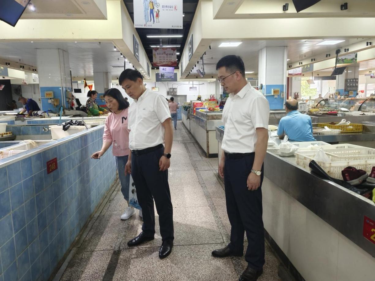 管好“菜籃子”，守護(hù)“大民生”國資運(yùn)營公司開展菜市場(chǎng)大巡查