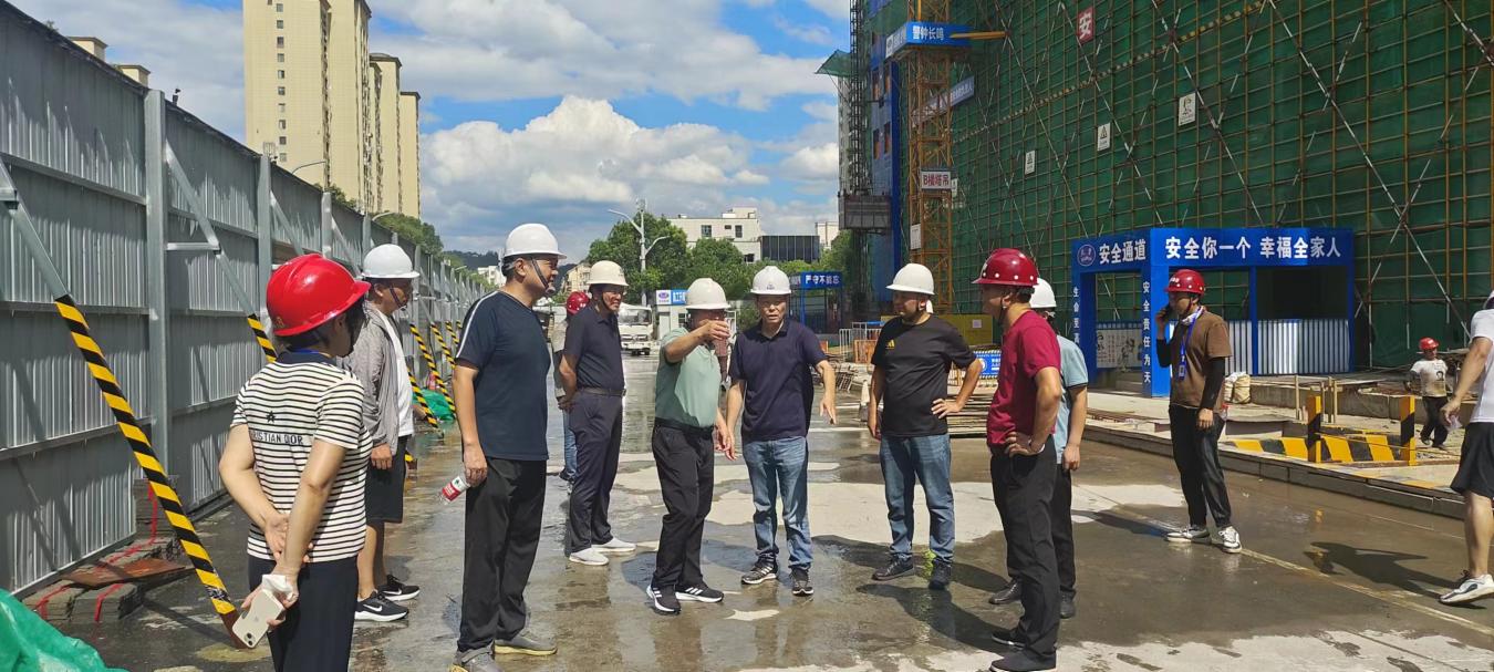 賽馬比拼：聚力黨建，引領(lǐng)發(fā)展新藍(lán)圖